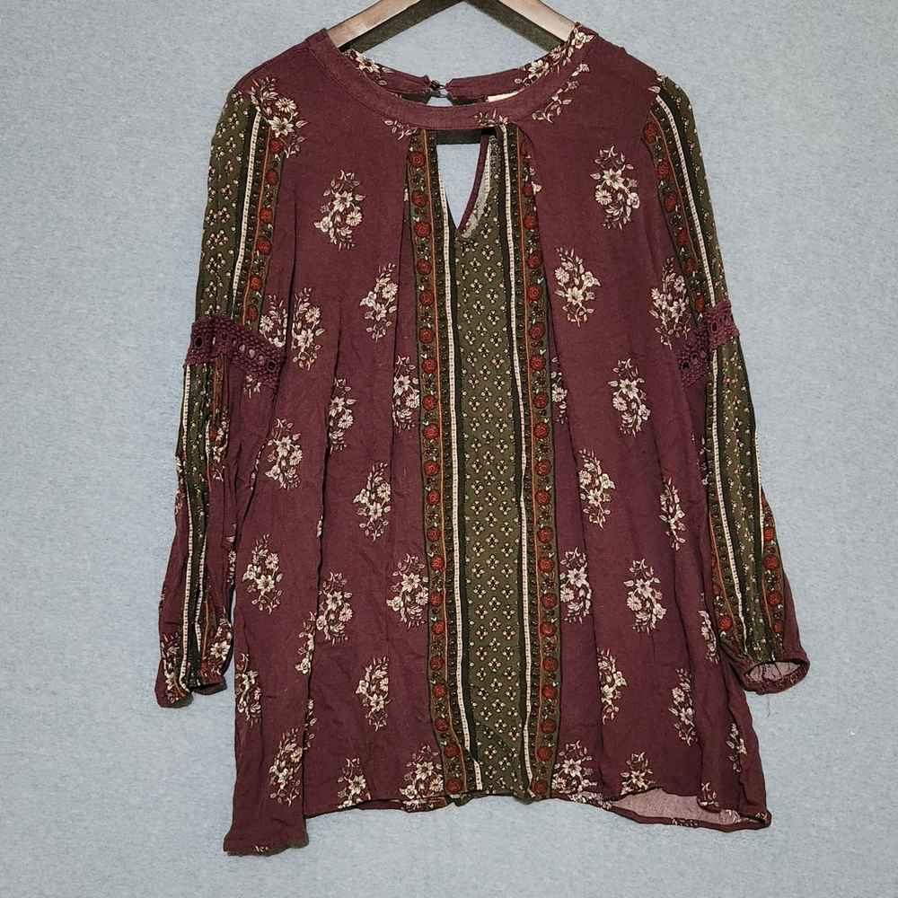 Hint of Mint Burgundy Floral Blouse